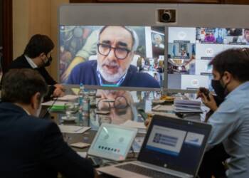 Kicillof anunció la transferencia de otros .500 millones a los municipios para enfrentar la pandemia