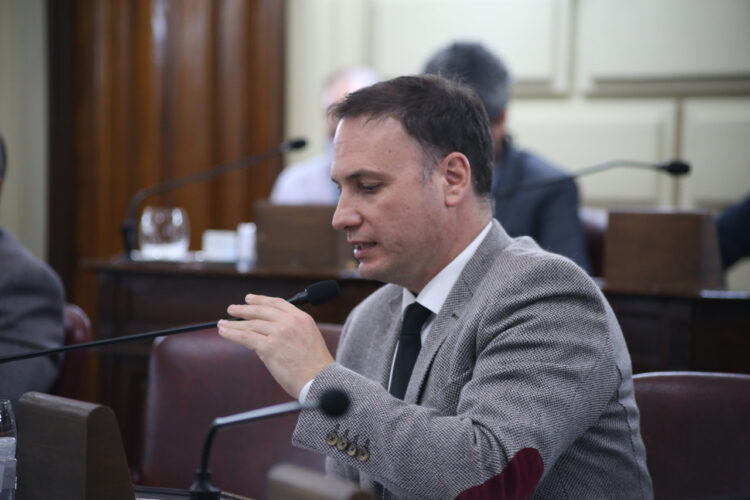 EL SENADOR ENRICO IMPULSA PROGRAMA PROVINCIAL DE AHORRO ENERGÉTICO