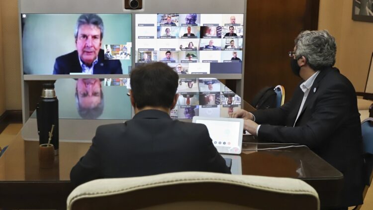 Consejo Agroindustrial Argentino presentó a Kicillof proyecto de reactivación del sector