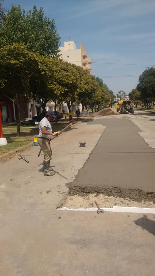 SE FINALIZÓ LA REPARACIÓN DE LOZAS DE HORMIGÓN EN AVDA. 25 de MAYO