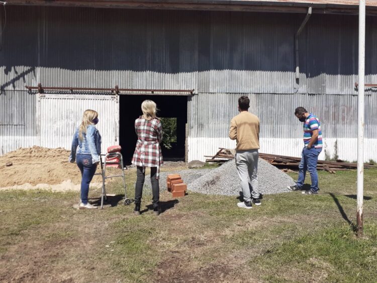 ARRIBEÑOS: LA OBRA EN EL GALPÓN DE LA PISTA DE LA SALUD AVANZA