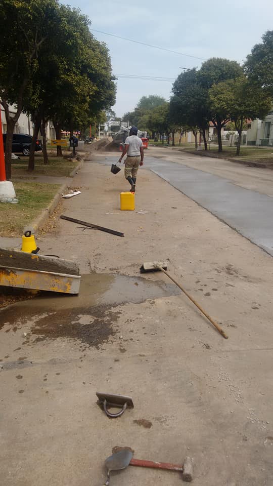 SE FINALIZÓ LA REPARACIÓN DE LOZAS DE HORMIGÓN EN AVDA. 25 de MAYO