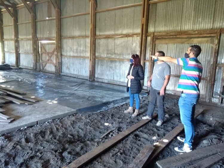 ARRIBEÑOS: LA OBRA EN EL GALPÓN DE LA PISTA DE LA SALUD AVANZA
