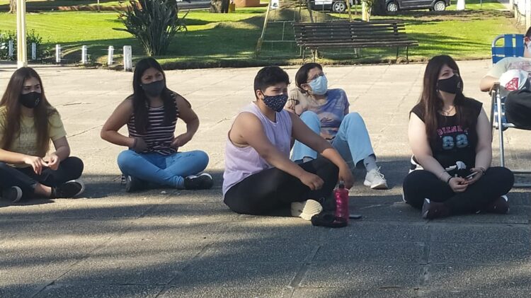 SE REALIZÓ LA CHARLA ABIERTA ORIENTADA AL DEPORTE EN TEODELINA