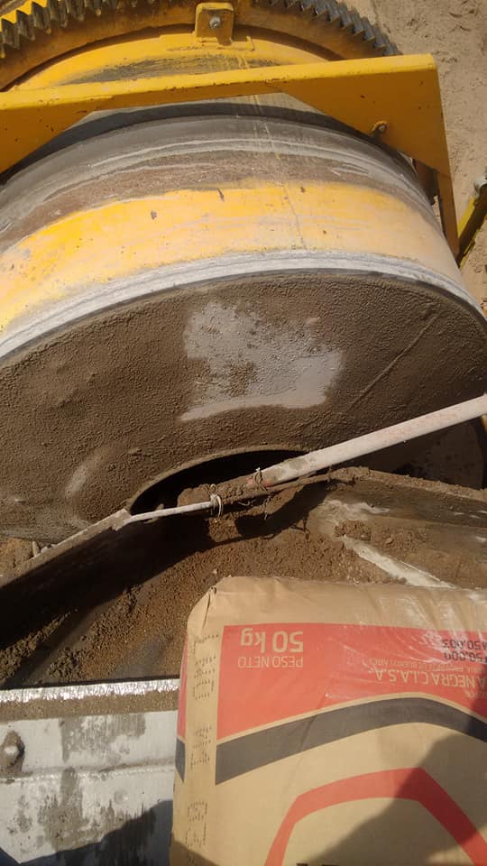 SE FINALIZÓ LA REPARACIÓN DE LOZAS DE HORMIGÓN EN AVDA. 25 de MAYO