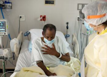 El coronavirus vuelve a asolar a EEUU y el gobierno de Trump admite que no lo controlará