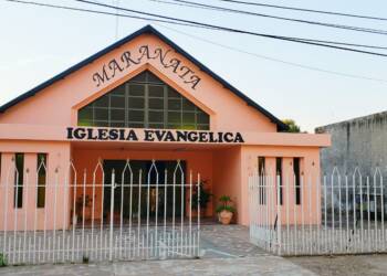 PRESENTE EN TODA LA REGIÓN: EL SENADOR ENRICO CERCA DEL TRABAJO QUE REALIZAN LAS INSTITUCIONES DE CARRERAS