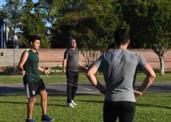 GENERAL ARENALES: Entrenamiento de Boxeo en la Escuela de Escudero Besana
