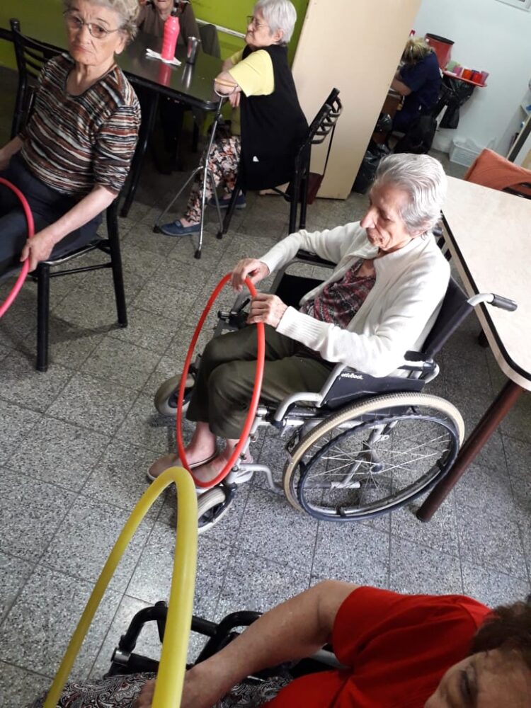 GENERAL ARENALES: TALLER “ARTE, CUERPO Y ALMA” EN EL ASILO DE ANCIANOS DEL HOSPITAL MUNICIPAL.