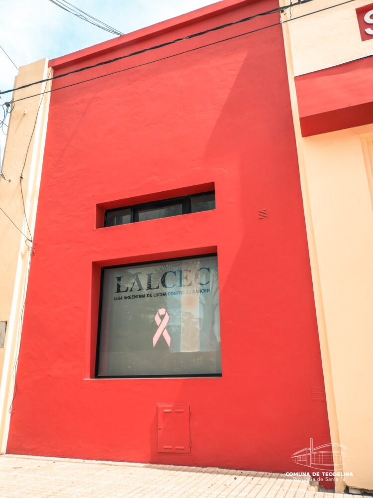 Teodelina: LA SOCIEDAD ESPAÑOLA LUCE SU EDIFICIO RENOVADO