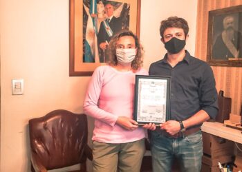 TEODELINA: 𝗟𝗔 𝗙𝗘𝗥𝗜𝗔 𝗗𝗘𝗟 𝗣𝗥𝗢-𝗛𝗨𝗘𝗥𝗧𝗔 𝗙𝗨𝗘 𝗗𝗘𝗖𝗟𝗔𝗥𝗔𝗗𝗔 𝗗𝗘 𝗜𝗡𝗧𝗘𝗥𝗘𝗦 