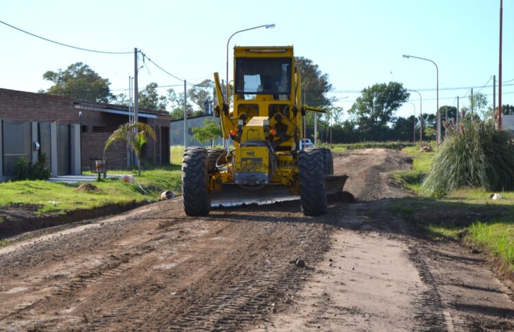 VILLA CAÑAS: PAVIMENTACIÓN Y TAREAS DE MANTENIMIENTO Y MEJORADO