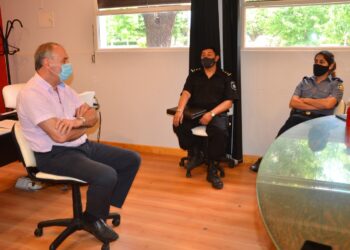 ACCIÓN SOCIAL: REUNIÓN CON AUTORIDADES POLICIALES