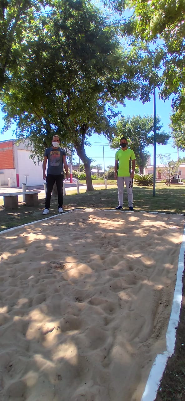 GENERAL ARENALES: REACONDICIONAMIENTO DE CANCHA DE TEJO EN LA PLAZA “ELIBERTO BULO”.