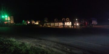 CARATULA : “AVERIGUACION CAUSAL DE MUERTE” EN VUELCO DE CAMIÓN CON ACOPLADO EN EL CAMINO RURAL A LA BEBA ENTRE ASCENSION Y FERRE CARATULA : “AVERIGUACION CAUSAL DE MUERTE” EN VUELCO DE CAMIÓN CON ACOPLADO EN EL CAMINO RURAL A LA BEBA ENTRE ASCENSION Y FERRE