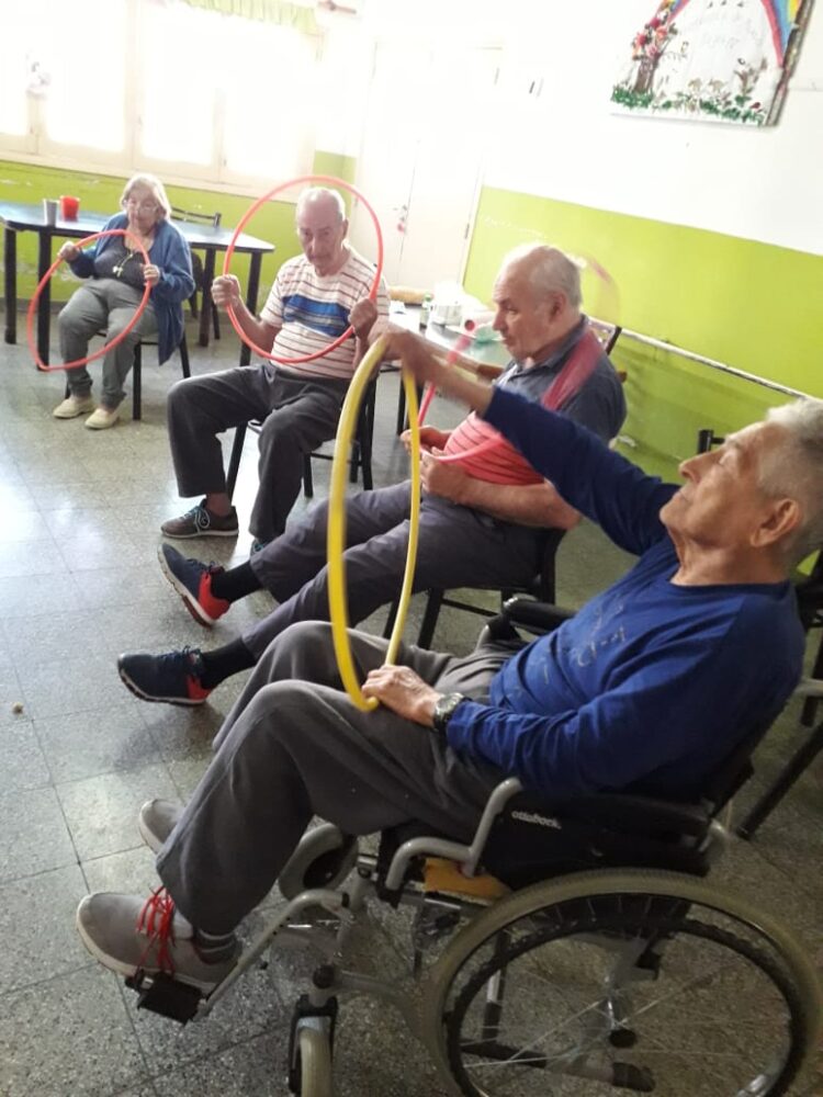 GENERAL ARENALES: TALLER “ARTE, CUERPO Y ALMA” EN EL ASILO DE ANCIANOS DEL HOSPITAL MUNICIPAL.