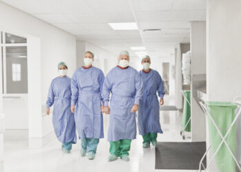 LA SALUD PÚBLICA Y MUCHOS PROFESIONALES DE LA SALUD NECESITAN QUE SE LOS PRIORICEN MÁS