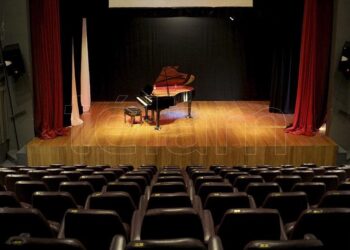 Autorizan el regreso de la actividad teatral, suspendida por el coronavirus