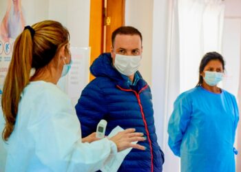 EL SENADOR ENRICO REALIZA GESTIONES PARA QUE SE ABRAN INSCRIPCIONES EN LA ESCUELA DE ENFERMERÍA DE VENADO TUERTO EL AÑO ENTRANTE