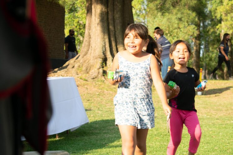 PAPÁ NOEL SE HIZO PRESENTE EN SANTA ISABEL