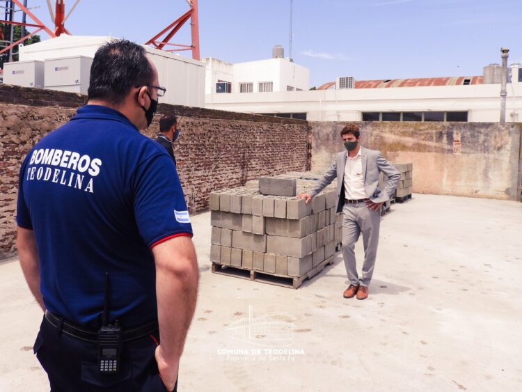 TEODELINA: RECONOCIMIENTO DE LA COMUNA PARA 𝙱𝙾𝙼𝙱𝙴𝚁𝙾𝚂 𝚅𝙾𝙻𝚄𝙽𝚃𝙰𝚁𝙸𝙾𝚂, 𝙰 𝚄𝙽 𝙿𝙰𝚂𝙾 𝙳𝙴 𝙲𝚄𝙼𝙿𝙻𝙸𝚁 𝚄𝙽 𝚂𝚄𝙴Ñ𝙾 