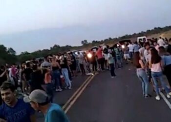 EL SENADOR ENRICO SOLICITÓ AL GOBERNADOR AUTORIZAR ESPACIOS CONTROLADOS PARA EVITAR FIESTAS CLANDESTINAS