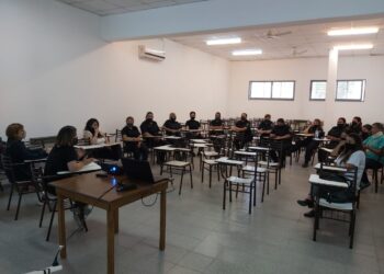 UNIDAD REGIONAL VIII DEPARTAMENTO GENERAL LOPEZ: LA SUBSECRETARIA DE BIENESTAR Y GÉNERO SE REUNIÓ CON MUJERES POLICÍAS