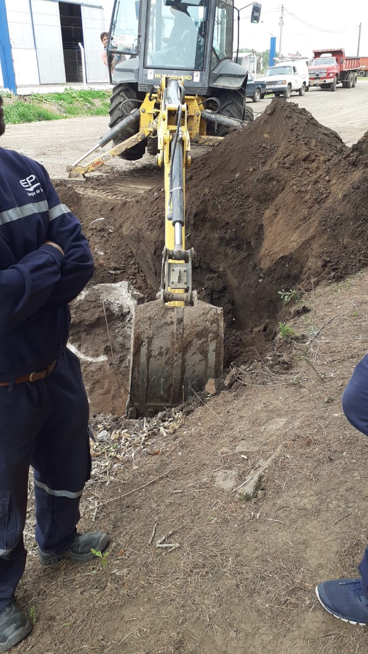 EL CORTE DE CORRIENTE OCURRIDO EN LA REGION SE DEBIÓ A UNA SUBESTACIÖN  CHOCADA POR UN VEHÏCULO