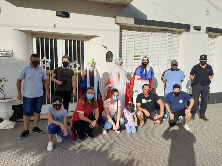 GENERAL ARENALES: LOS  REYES MAGOS  EN EL DISTRITO