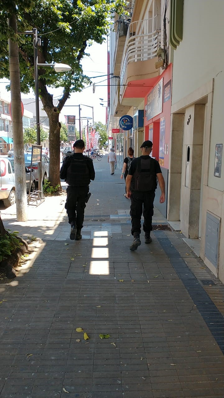 VENADO TUERTO: INTENSOS OPERATIVOS POLICIALES