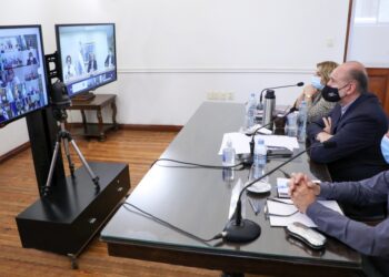 COVID–19: PEROTTI SE REUNIÓ CON ALBERTO FERNÁNDEZ PARA ABORDAR ACCIONES CONJUNTAS FRENTE AL AUMENTO DE CASOS