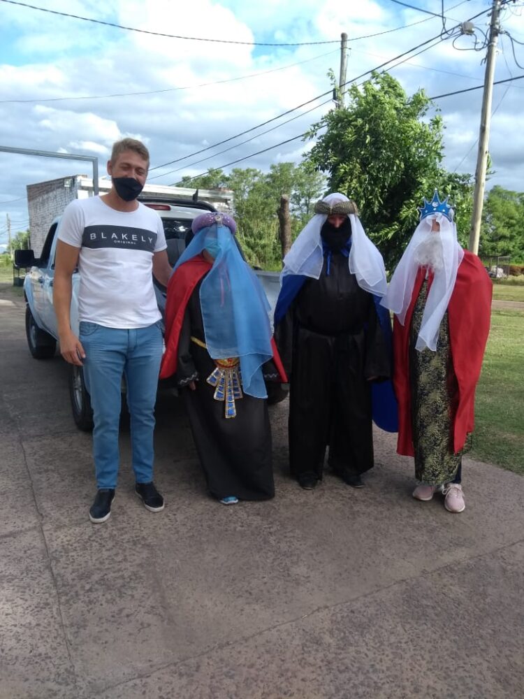 GENERAL ARENALES: LOS  REYES MAGOS  EN EL DISTRITO