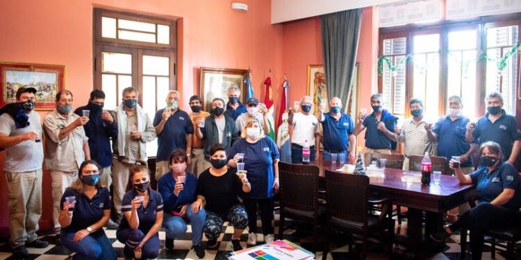 SANTA ISABEL : TRABAJADORES COMUNALES DESPIDIERON EL AÑO