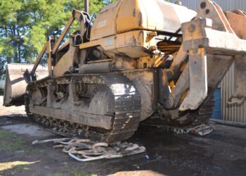 VILLA CAÑAS: DESTRUCCIÓN DE CAÑOS DE ESCAPE ANTIRREGLAMENTARIOS