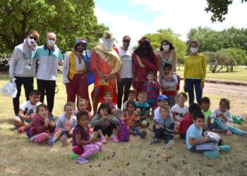 VILLA CAÑAS: LLEGARON YA, LOS REYES ERAN TRES…