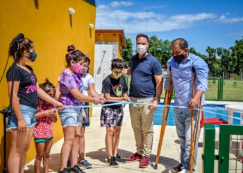 EL SENADOR ENRICO Y EL PRESIDENTE AYUB INAUGURARON LA PRIMERA PILETA COMUNAL