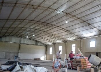 UNA OBRA PARA TODO EL PUEBLO: AVANZAN LOS TRABAJOS EN EL GIMNASIO DE LA ESCUELA N° 174 DE DIEGO DE ALVEAR