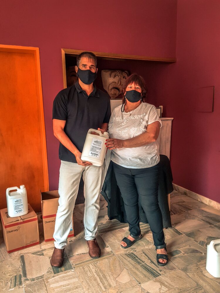 TEODELINA 𝗘𝗡𝗧𝗥𝗘𝗚𝗔 𝗗𝗘 𝗙𝗔𝗘 𝗔 𝗜𝗡𝗦𝗧𝗜𝗧𝗨𝗖𝗜𝗢𝗡𝗘𝗦 𝗘𝗗𝗨𝗖𝗔𝗧𝗜𝗩𝗔𝗦