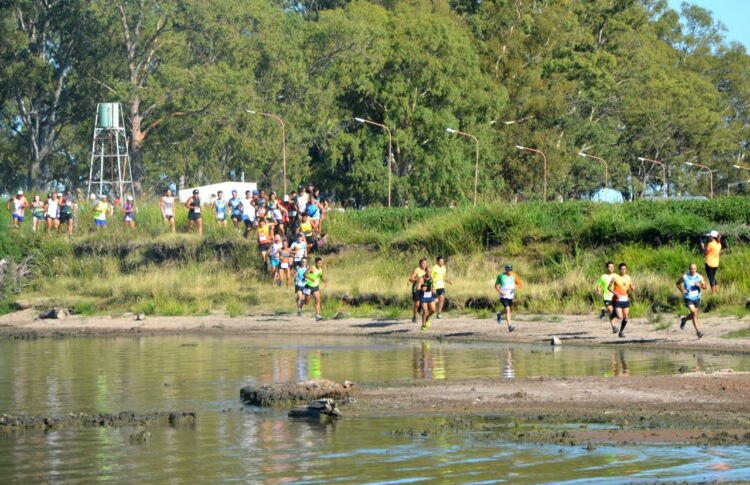 ATLETISMO EN CAÑÁS: MÁS DE CIEN ATLETAS CORRIERON LA CROSS COUNTRY AVENTURA