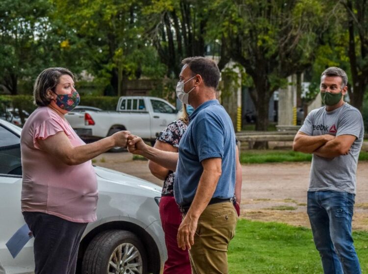 FRUTOS DE GESTIONES EN EQUIPO: VECINOS DE SAN GREGORIO Y EL SENADOR ENRICO DAN NUEVOS PASOS EN PROYECTOS INSTITUCIONALES