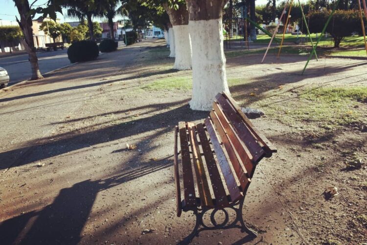 RENOVACIÓN DE LA PLAZA DE ARRIBEÑOS.
