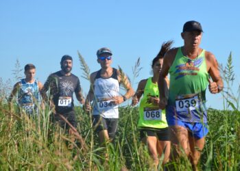 ATLETISMO EN CAÑÁS: MÁS DE CIEN ATLETAS CORRIERON LA CROSS COUNTRY AVENTURA