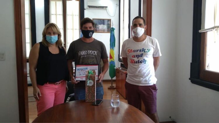 GENERAL ARENALES : RECIBIENDO A LOS CAMPEONES!!