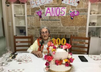 TEODELINA: ¡¡¡FELIZ 100 AÑOS DOÑA  JOSEFA!!!