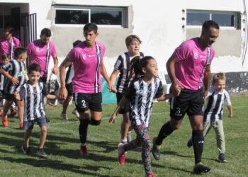 LOS “LOMOS NEGROS” GANARON 2 A 1 A SPORTSMAN CARMELENSE