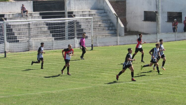 LOS “LOMOS NEGROS” GANARON 2 A 1 A SPORTSMAN CARMELENSE
