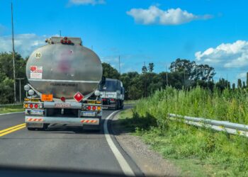 EL SENADOR ENRICO INSISTE CON EL INICIO DE OBRAS DE MANTENIMIENTO Y REPAVIMENTACIÓN SOBRE LA RUTA NACIONAL 33