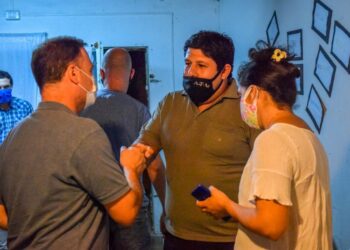 EL SENADOR ENRICO ACOMPAÑA EL TRABAJO DE ASISTENCIA Y CONTENCIÓN A VECINOS EN ESTADO DE VULNERABILIDAD QUE REALIZAN LAS IGLESIAS DE LA REGIÓN