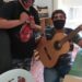 TEODELINA: HOY COMENZARON LAS CLASES DE GUITARRA TEODELINA: HOY COMENZARON LAS CLASES DE GUITARRA