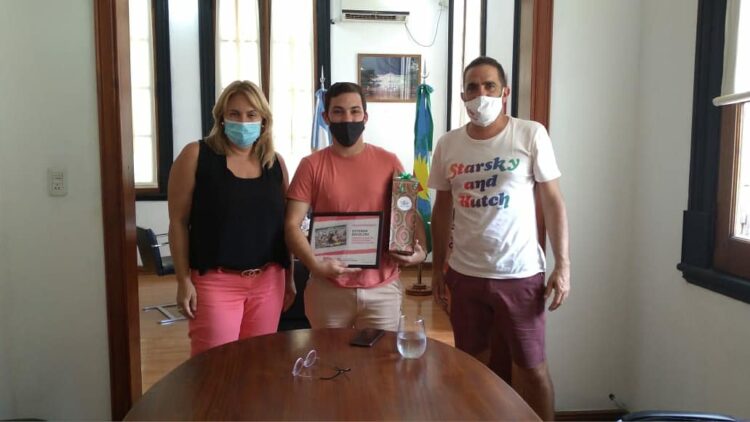 GENERAL ARENALES : RECIBIENDO A LOS CAMPEONES!!